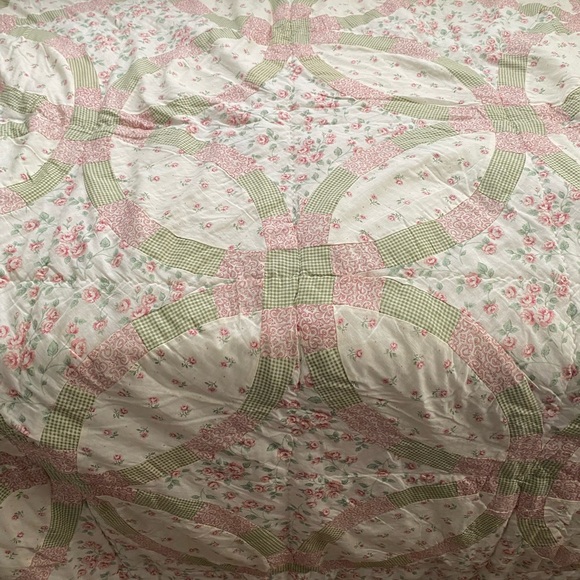 Vintage Floral Pink and Green Wedding Ring Quilt Blanket Grandma Cottagecore - Picture 4 of 8